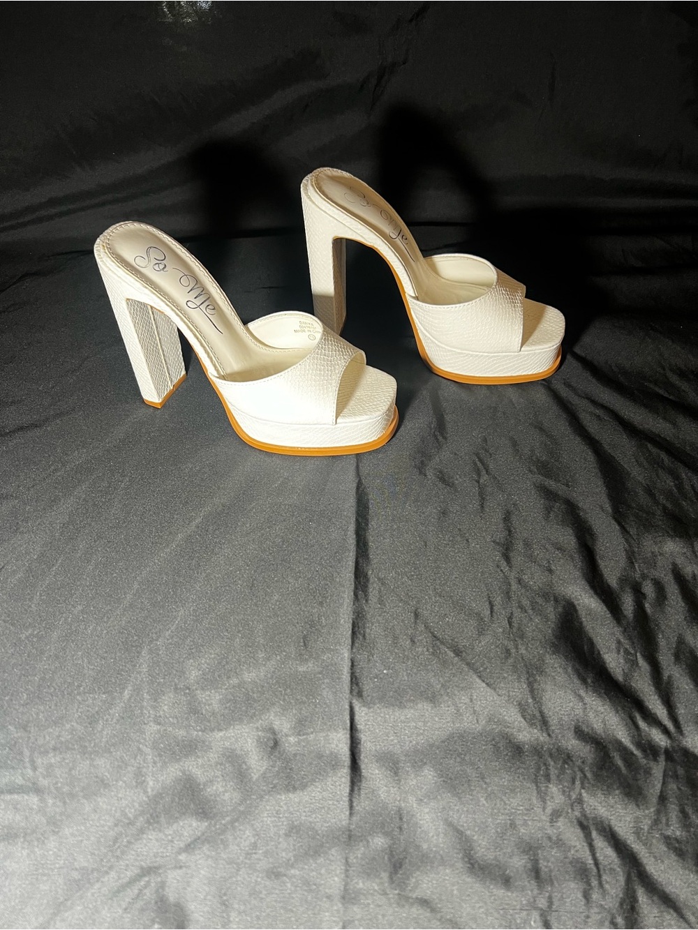 So Me White Textured Platform Slide Heels with Tan Trim